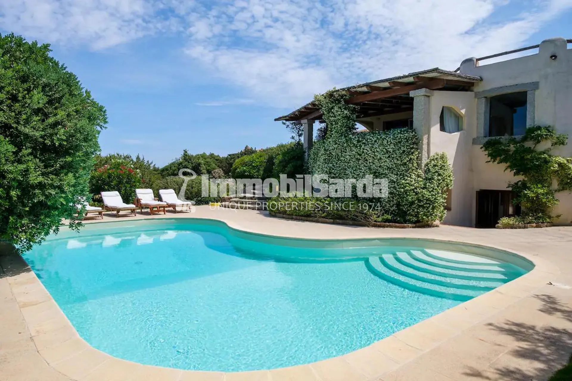 VILLA ACQUA SMERALDA